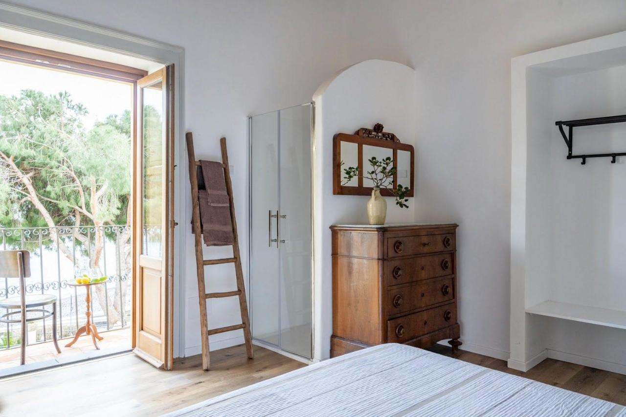 Iancura - B&B Di Design A Salina Санта-Марина-Салина Экстерьер фото